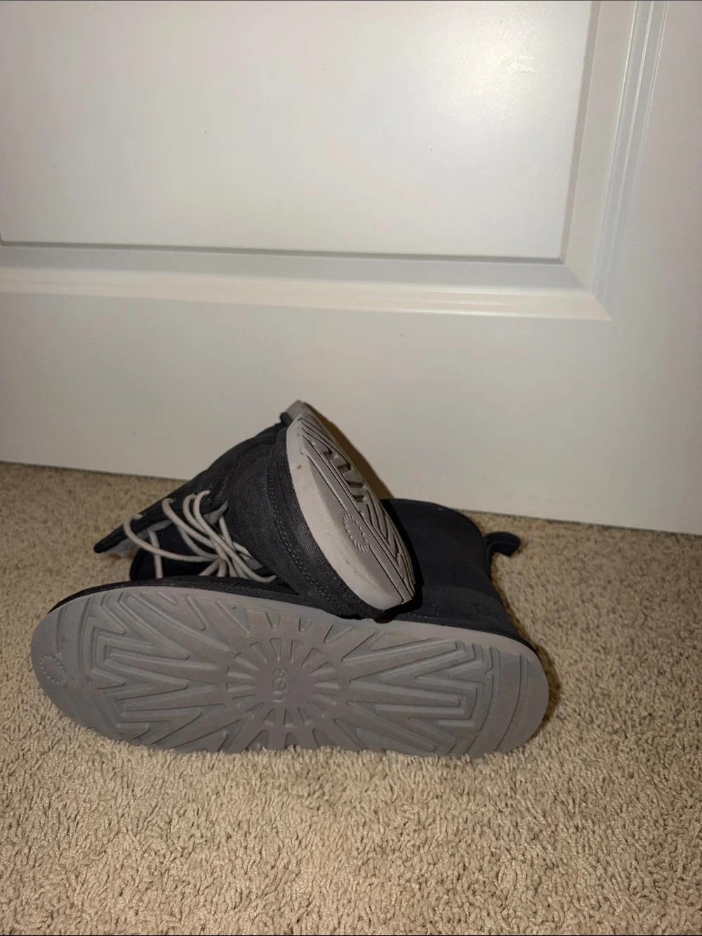 UGGs Mens 11 Navy Blue Suede Boots
